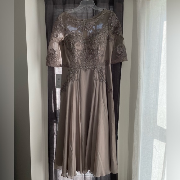 Gray Mother of Bride Dress - Picture 5 of 7